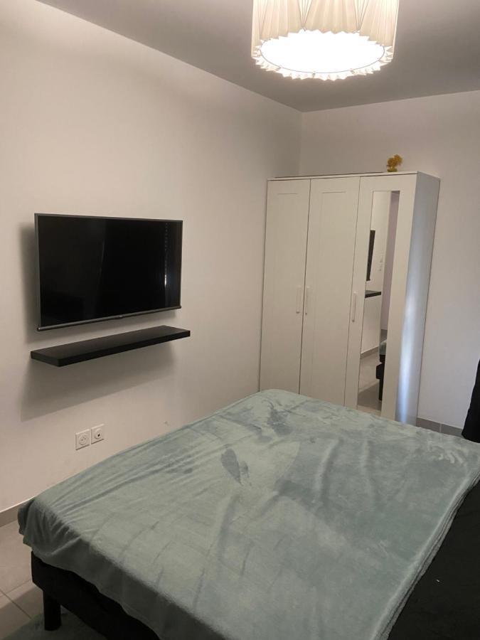Appartement T2, résidence au calme. Parking privé Marsiglia Esterno foto