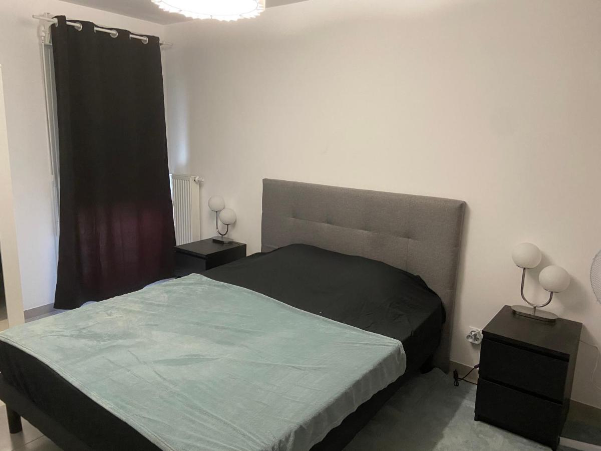 Appartement T2, résidence au calme. Parking privé Marsiglia Esterno foto